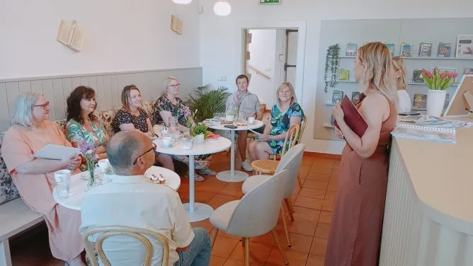 Knihovna roku Královéhradeckého kraje   - Studijní a vědecká knihovna v Hradci Králové